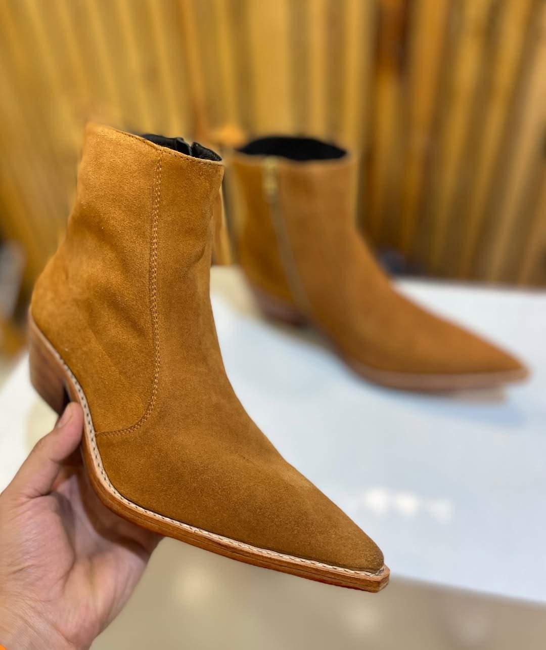 【🎉buy 2 Items get 5% off+free shipping】Men's Pointed Suede Chelsea Boots