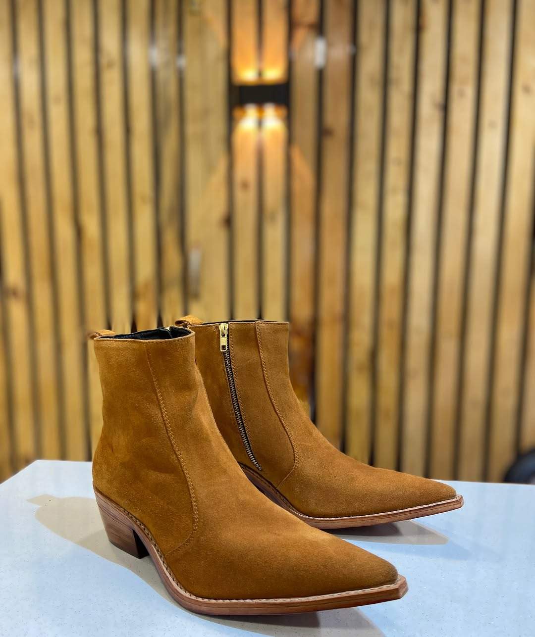 【🎉buy 2 Items get 5% off+free shipping】Men's Pointed Suede Chelsea Boots