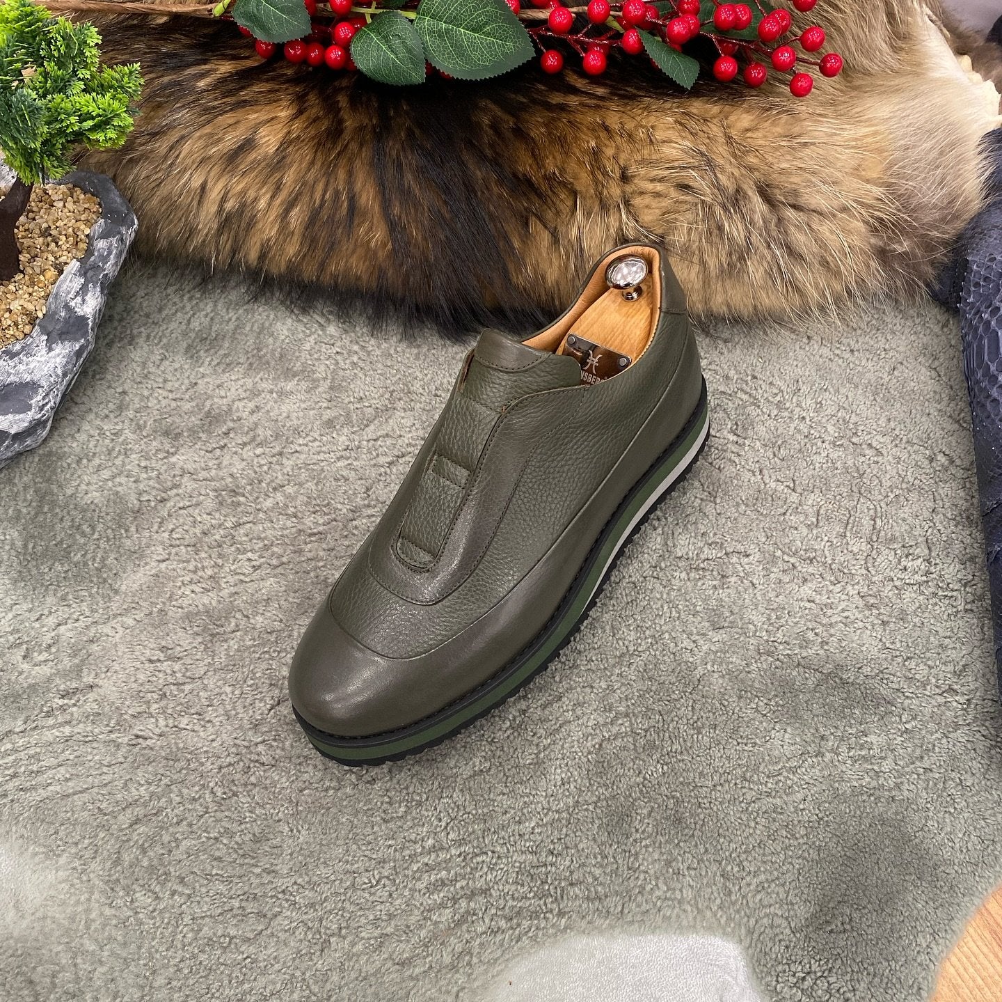 【50%OFF+ FREE SHIPPING】Men's Slip On Casual Shoes